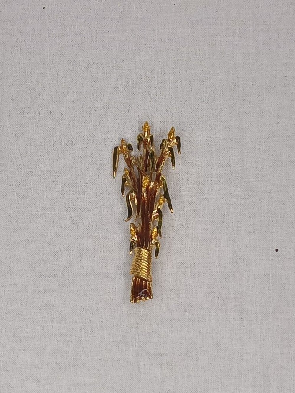 Corn Pendant Pin